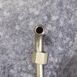 Common rail pipe return pipe; from common rail pipe to cylinder head-1