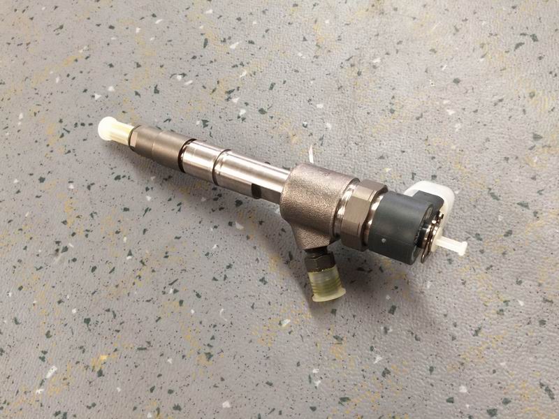 Fuel injector assembly; can be replaced by 1112-00524-3