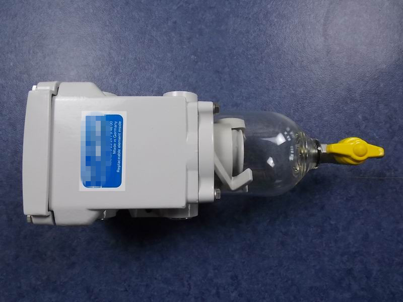 Fuel crude filter assembly