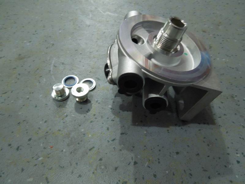 Fuel filter base (including hand oil pump)-1