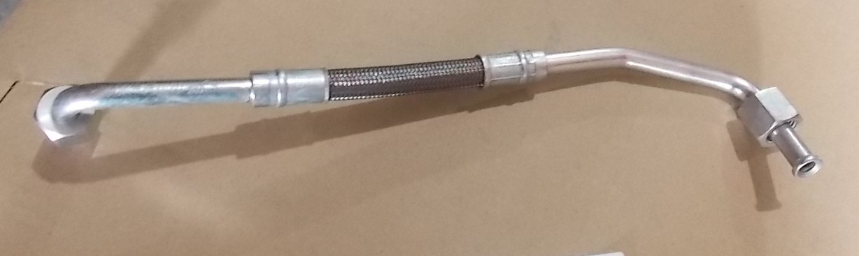 Fuel oil pipeline; fuel injection pump to fuel distributor; short