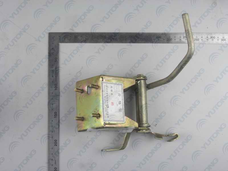 D throttle bracket assembly-1