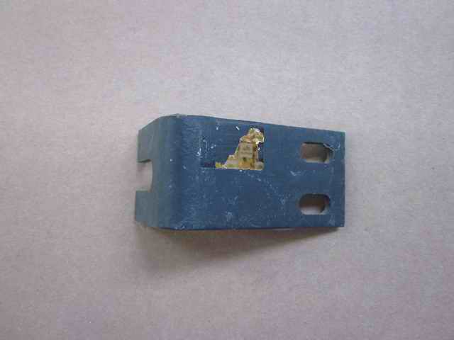 D throttle pull-line rear bracket-1