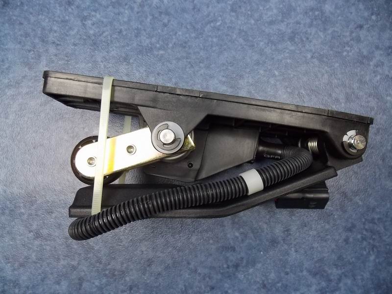 D Electronic throttle pedal assembly-1