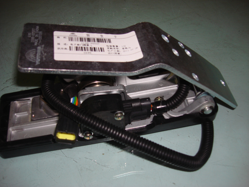 Electronic throttle pedal assembly (YC6G/6L Delphi single-unit pump)