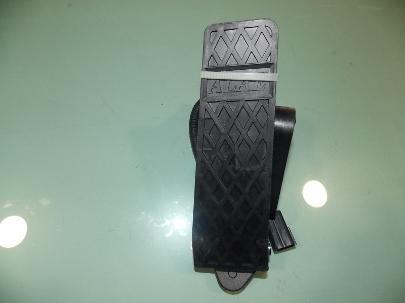 D Electronic throttle pedal assembly (with CA6DF3-24E3)-3
