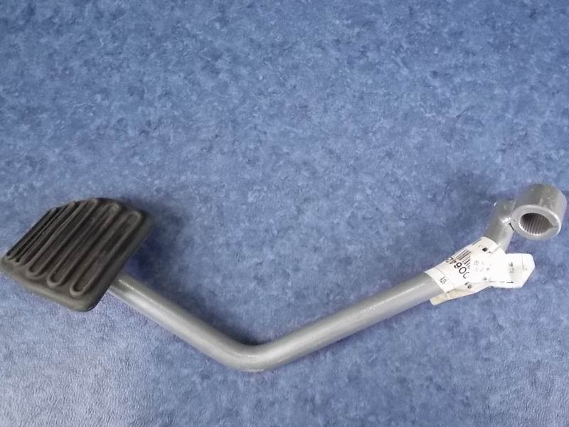 Педаль акселератора