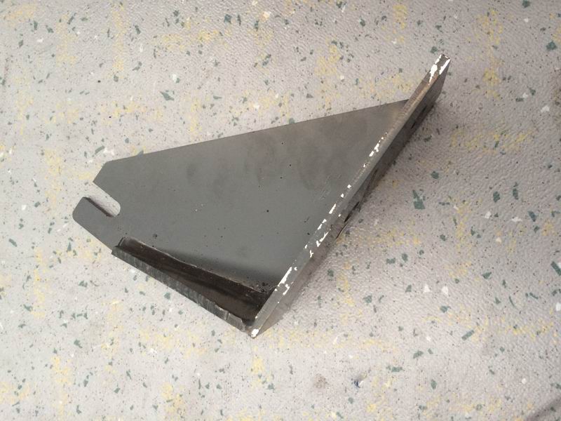 Radiator rear bracket-1