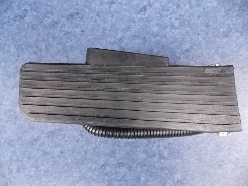 Педальный механизм, педаль акселератора, напольная-1