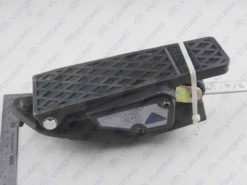 Electronic throttle pedal assembly