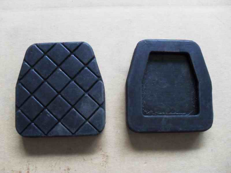 Педаль резиновая; можно заменить на 1108-01313