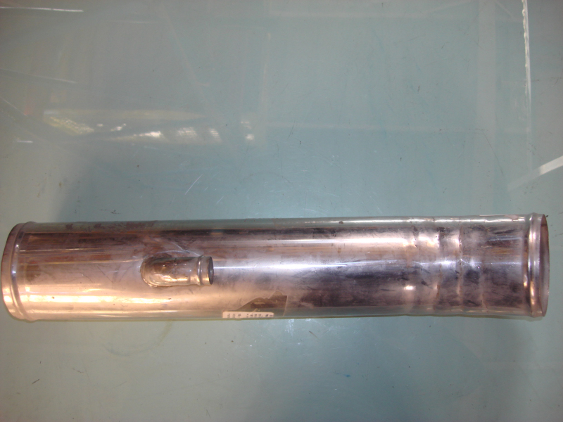 D Gas delivery pipe