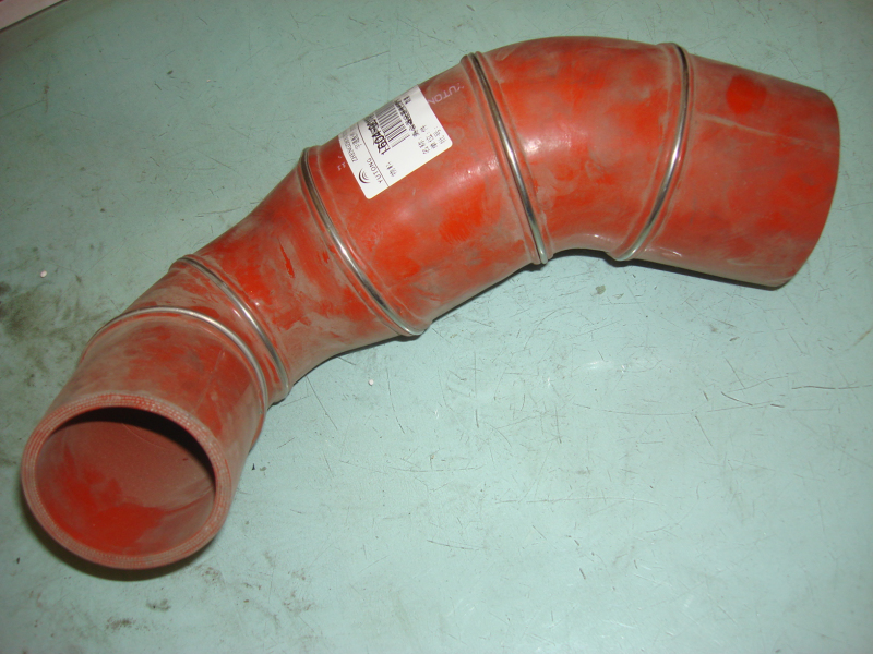 D Supercharger air outlet bend hose
