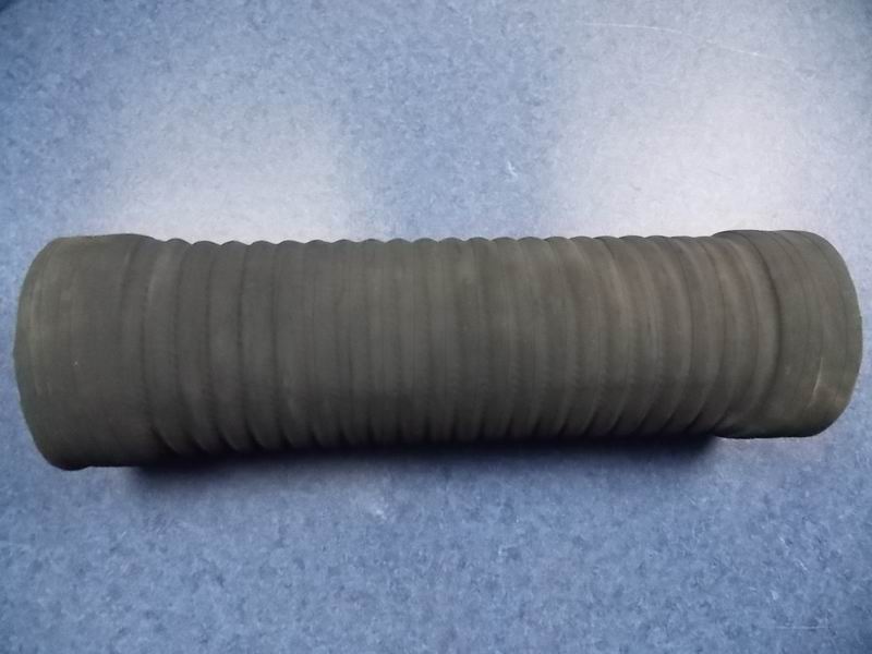 Резиновая гофрированная труба (внутренний диаметр Φ 150 , Л= 530 )-1