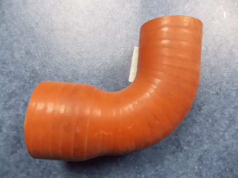 Supercharged air outlet hose