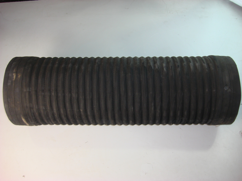 Rubber corrugated pipe (inner diameter φ210, L=650)