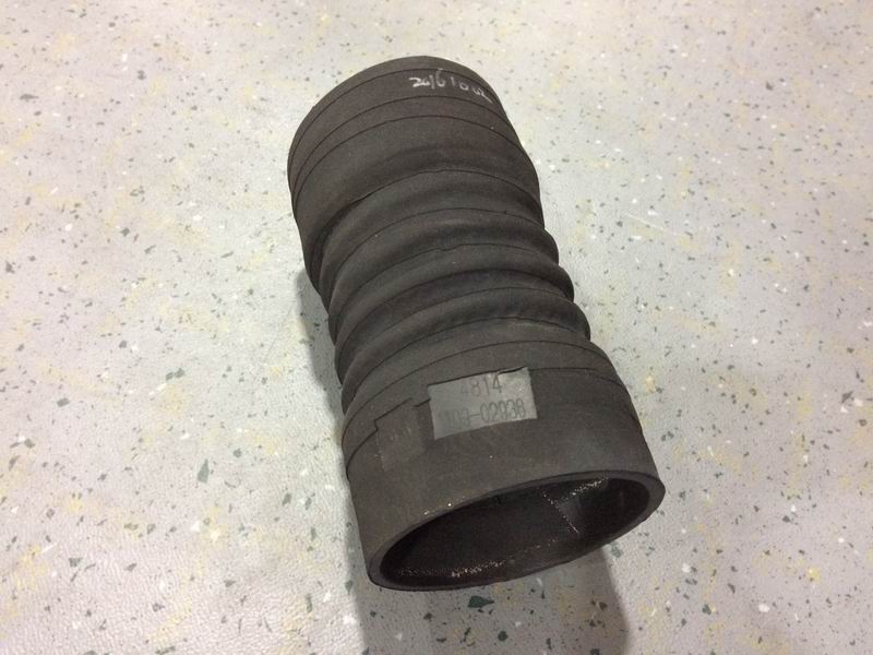 Molded straight hose, Φ102, L=190, EPDM rubber
