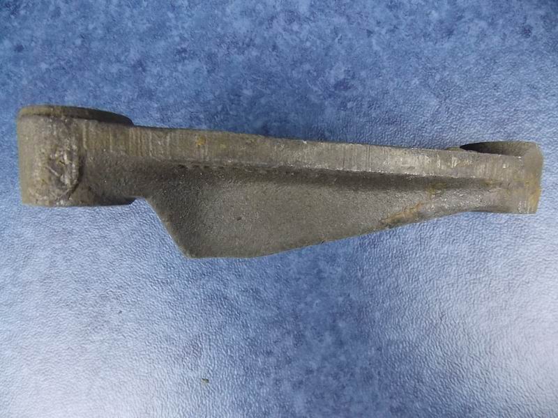 Fuel injection pump bracket-2