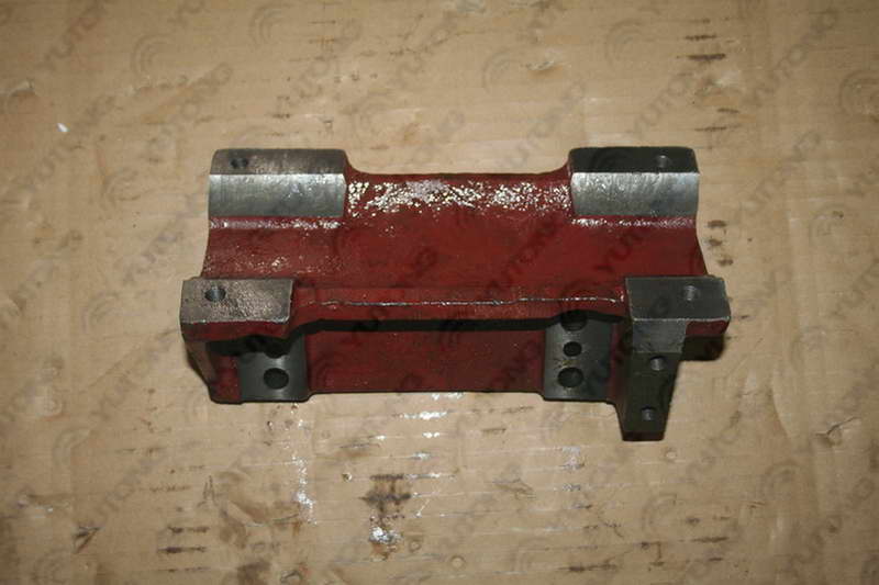 Fuel injection pump bracket-1