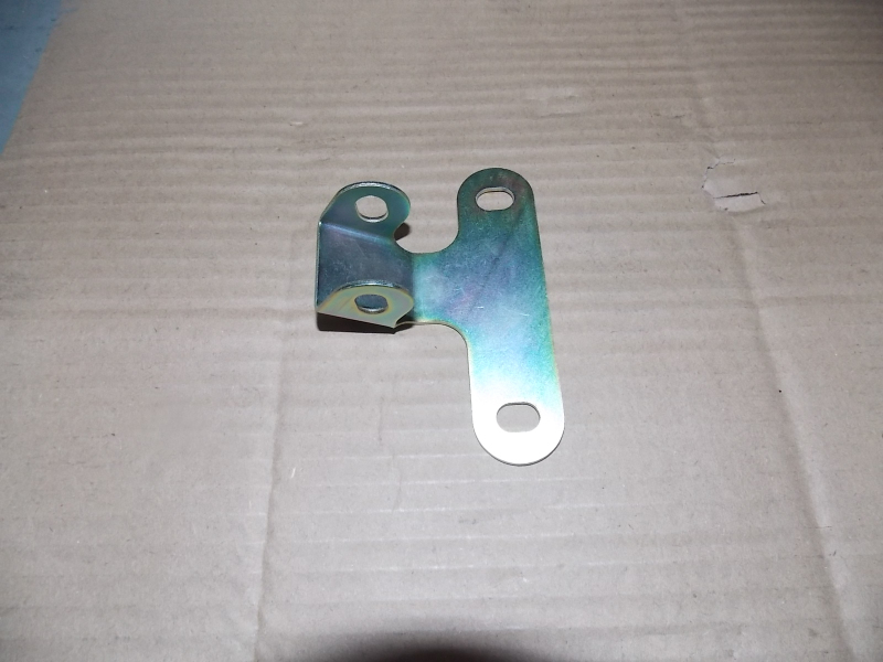 Fuel injection pump bracket; can be used for 1111-00343 generations-2