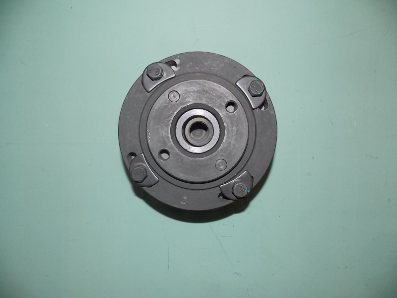 Fuel injection pump advancer