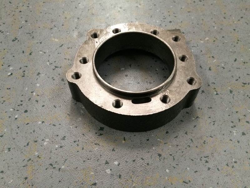 Fuel injection pump connection plate