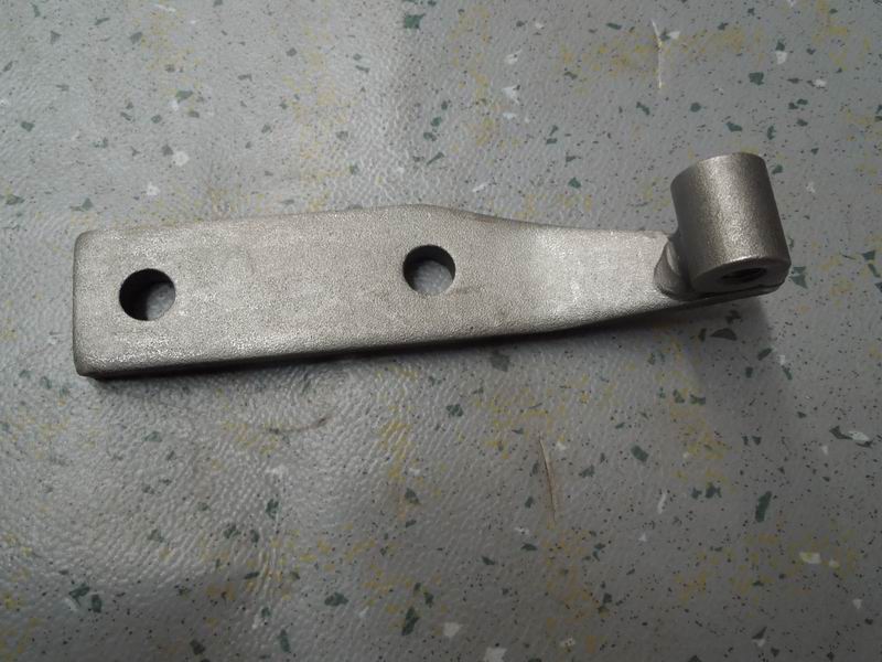 Fuel injection pump bracket