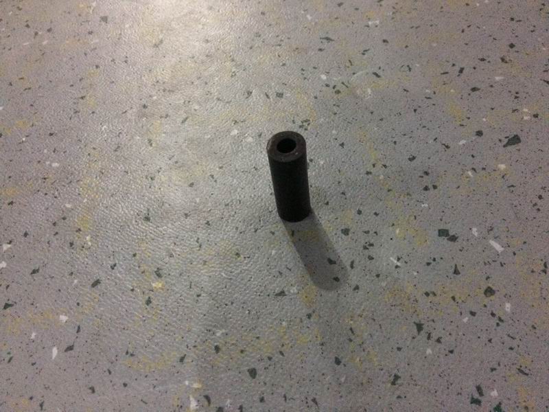 обратная труба; тройник для подключения ТНВД-1