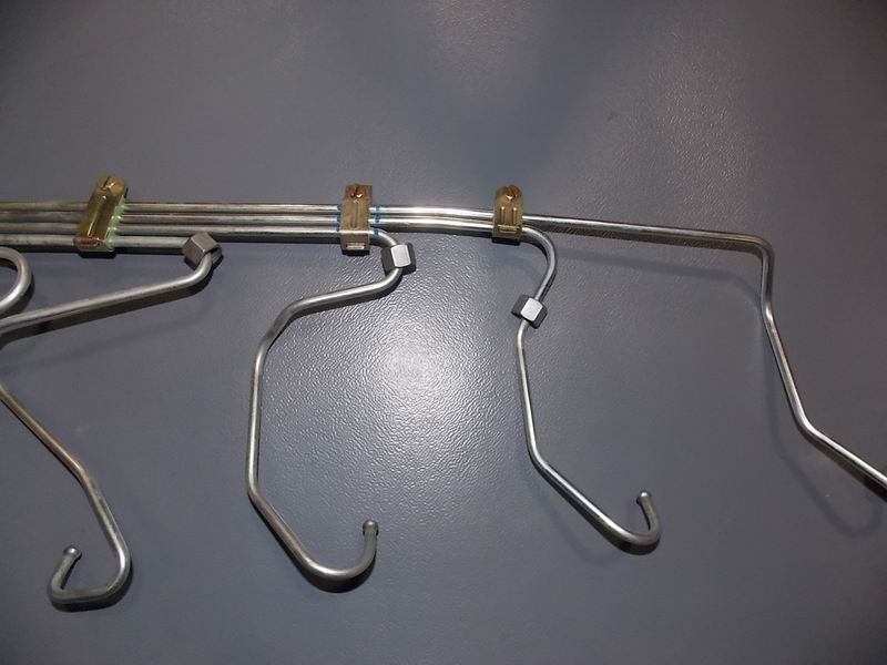 High pressure oil pipe assembly