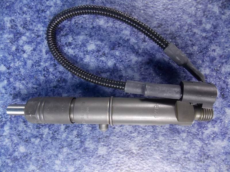 First cylinder fuel injector