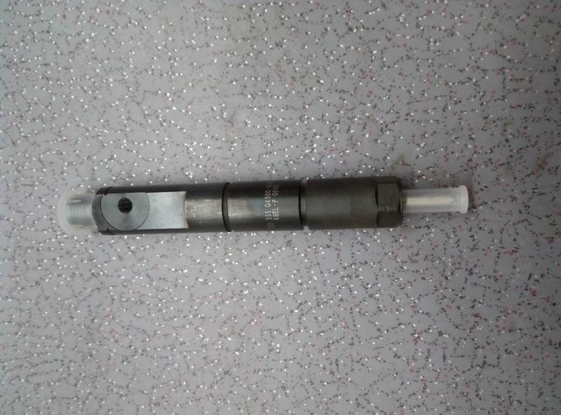 Fuel injector