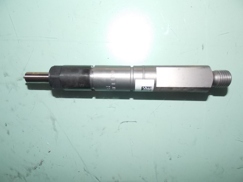 Fuel injector