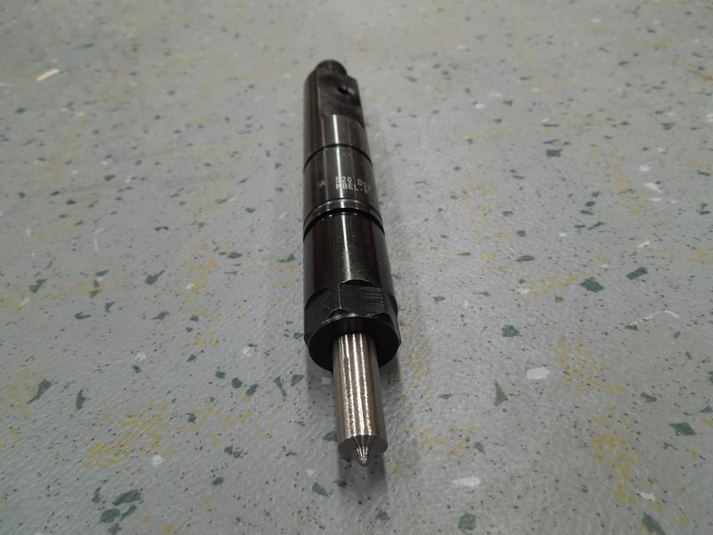 Fuel injector; can be replaced by 1112-00517-1