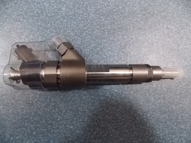 Fuel injector