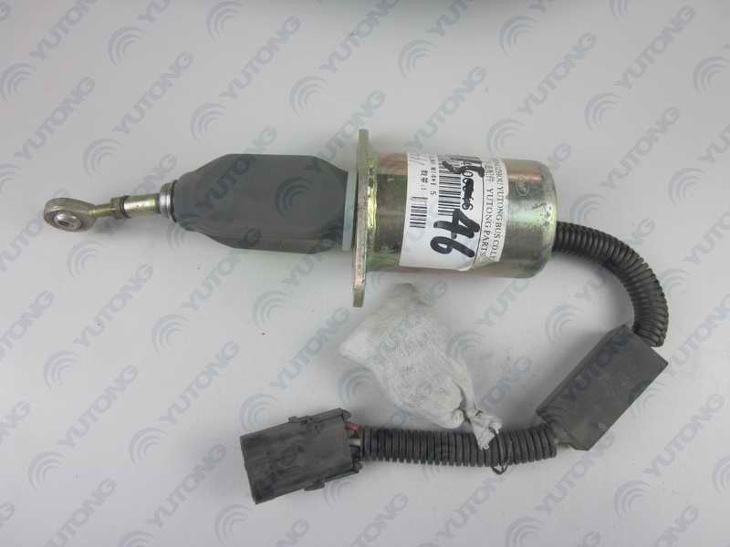 Oil-breaking solenoid valve