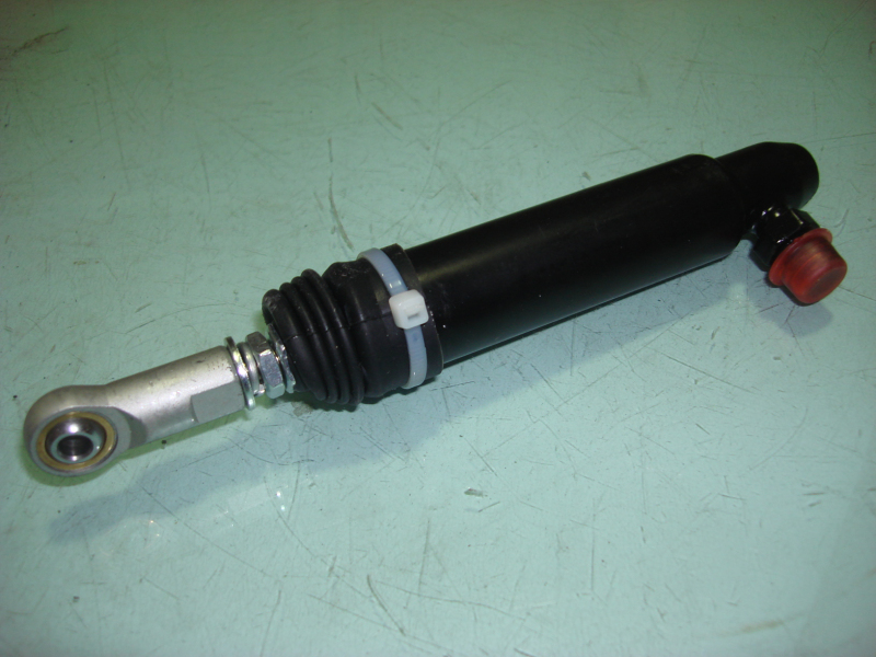 Oil-breaking cylinder