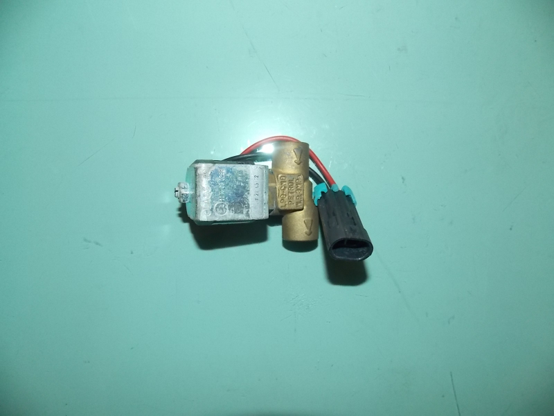 Low-pressure fuel shutoff valve