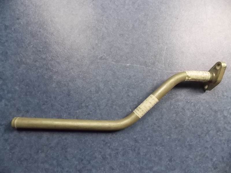 Supercharger oil return pipe