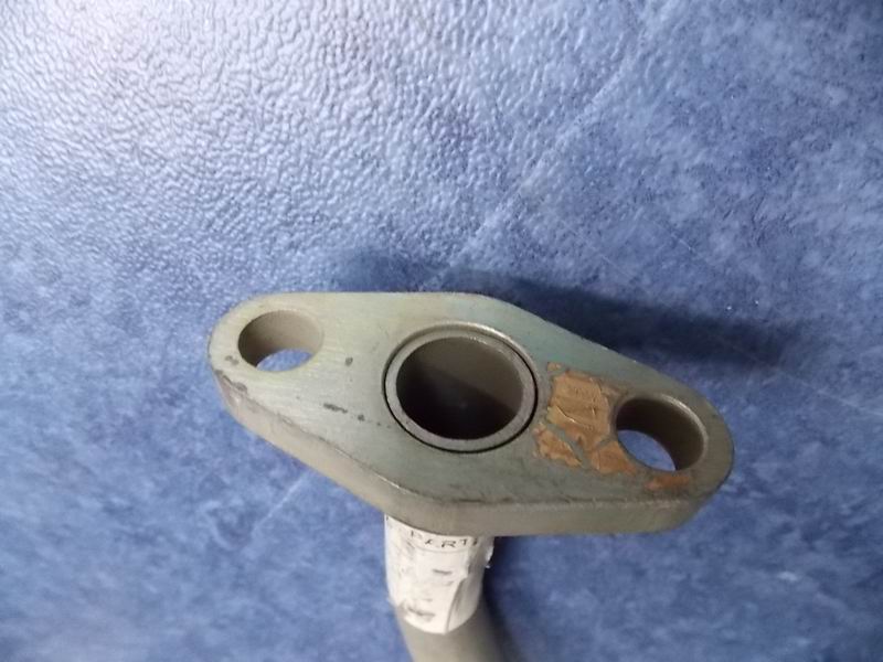 Supercharger oil return pipe-1