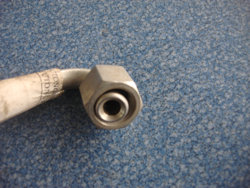 Supercharger oil inlet hose; can be replaced by 1118-01078-1