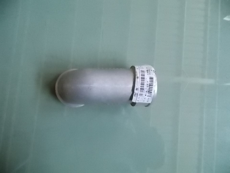 Соединительная трубка выхода воздуха из нагнетателя