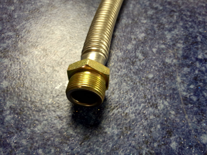 Supercharger return pipe; can be used for generations 1118-01219-1