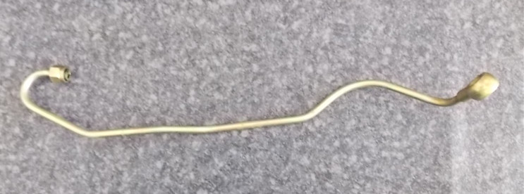 Supercharger oil inlet pipe