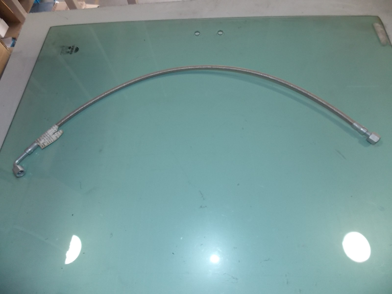 Supercharger oil inlet pipe