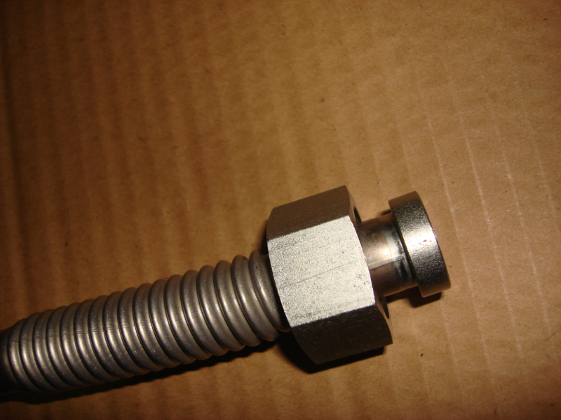 Supercharger oil return pipe-1