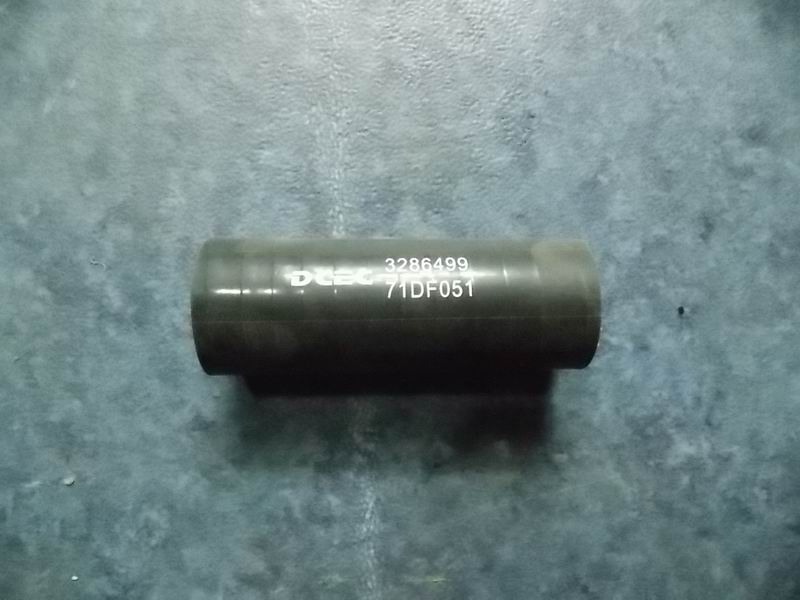 Соединение возвратной трубы нагнетателя