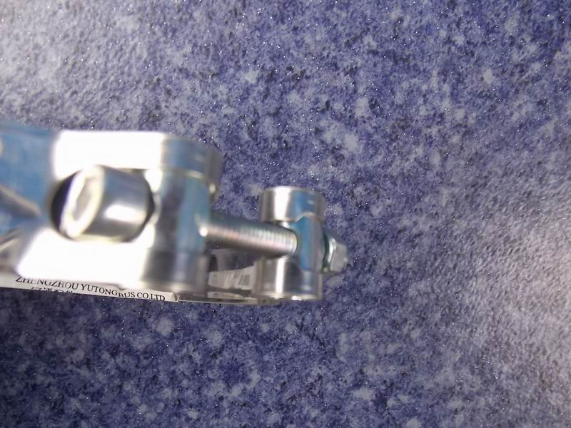 D Зажим нагнетателя-1