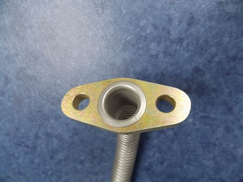 Supercharger oil return pipe-1