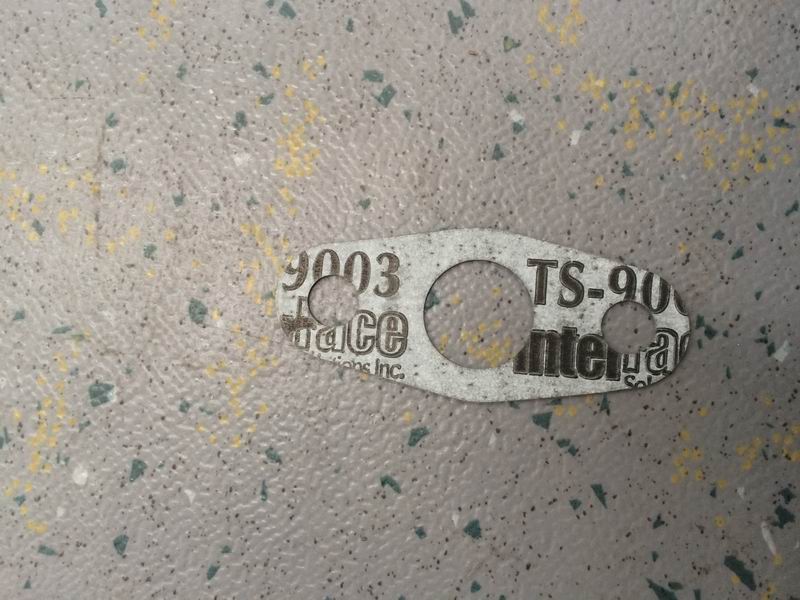 Supercharger oil pipe sealing gasket