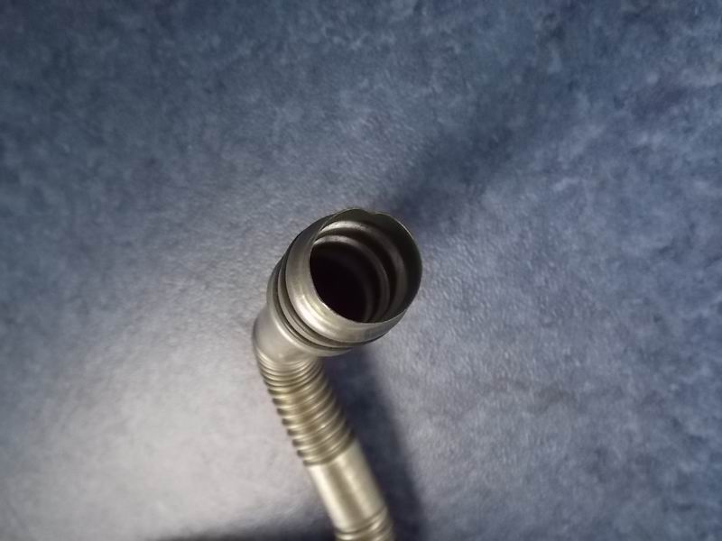 Supercharger oil return pipe-1